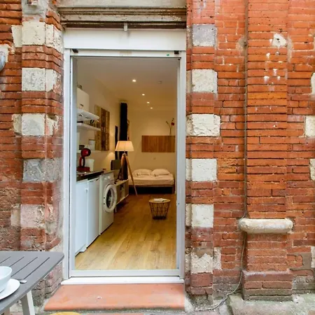 Lovely Studio Close To Train Station Welkeys *